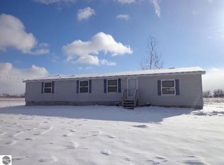 5465 Brooks Rd, Saint Louis, MI 48880