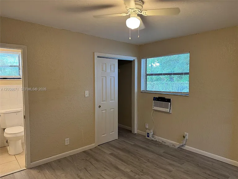 2352 NW 13th Ct — Photo 15