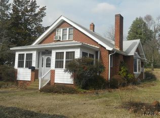 410 Westwood Dr, Altavista, VA 24517