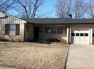1839 N Farmstead St, Wichita, KS 67208