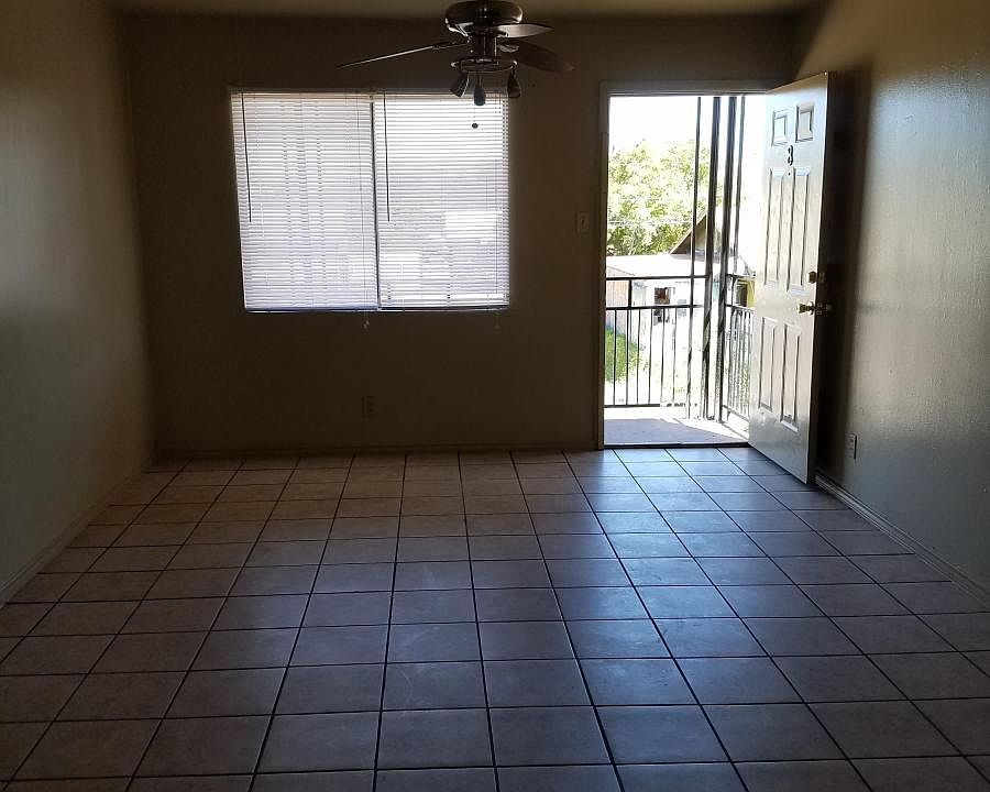 1st image of 605 E Bustamante St APT 3
