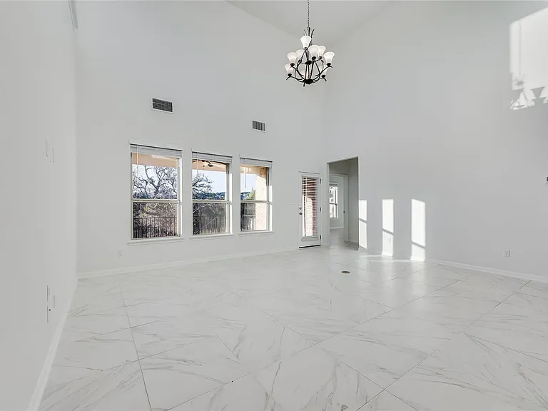4621 Modena Bay Bnd — Photo 10