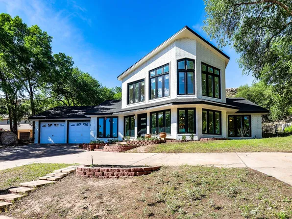 57 S Lakeshore Dr, Ransom Canyon, TX 79366