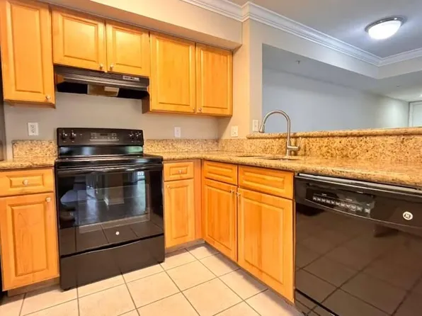 15155 Michelangelo Blvd APT 205, Delray Beach, FL 33446