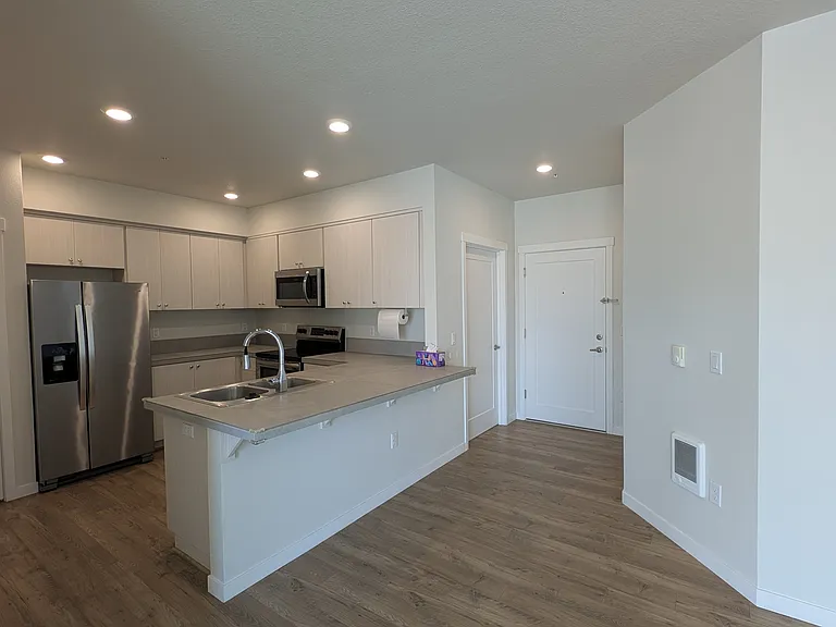 11715 SW Valencia Ln #306 — Photo 36