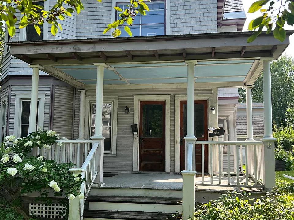 114 N Prospect St #B