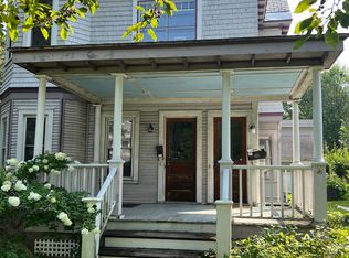 114 N Prospect St #B, Burlington, VT 05401