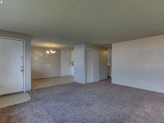 3rd image of 60 Van Buren Dr