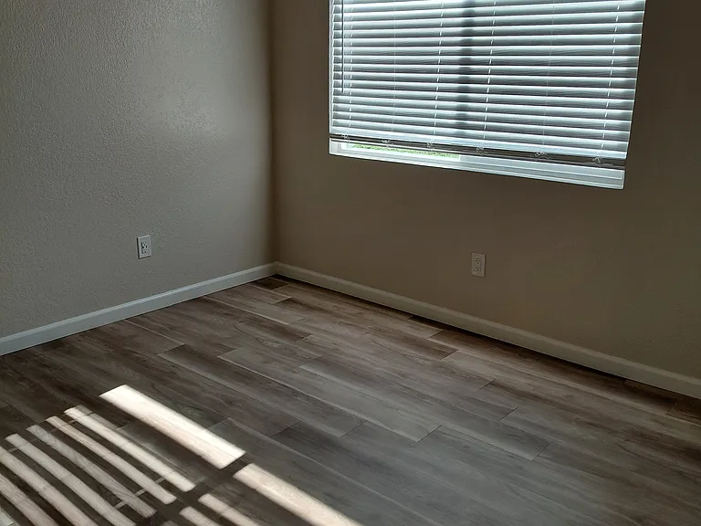 Birchwood Apartments — Photo 59