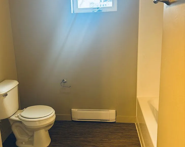 4845 Golden Gate Ave — Photo 14