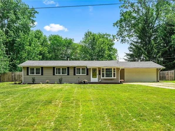 8800 Stoneman Rd, Streetsboro, OH 44241