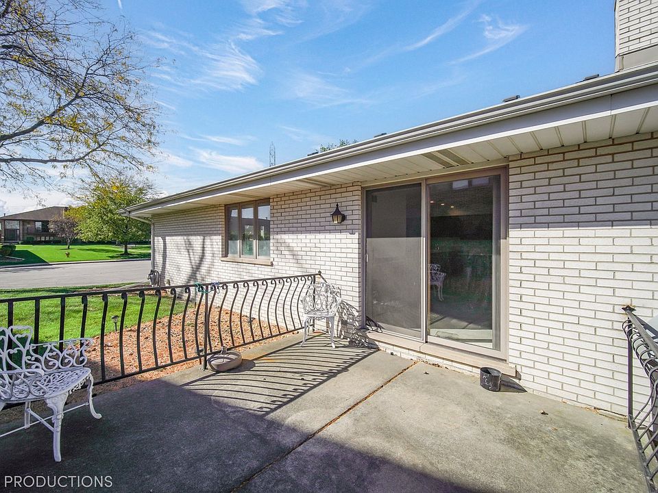 2nd image of 10946 Colorado Ct #10946