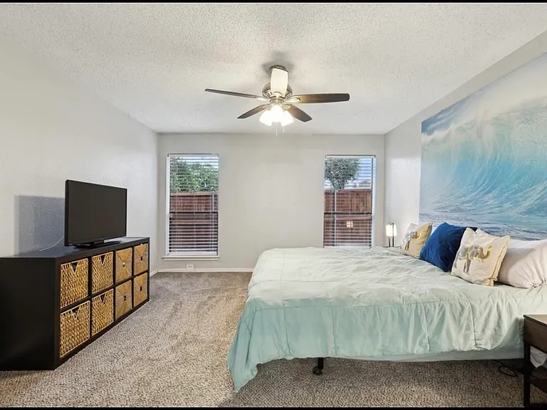 2231 Bunker Hill Dr — Photo 10