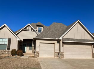 6125 Beverly Hills Dr, Edmond, OK 73034