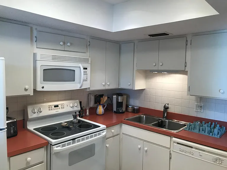 624 Flamingo Dr W #203 — Photo 26