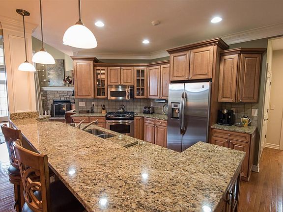 5th image of 6603 Karsten Pl