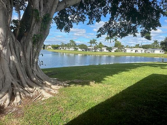 3rd image of 5195 Nicholas Drive