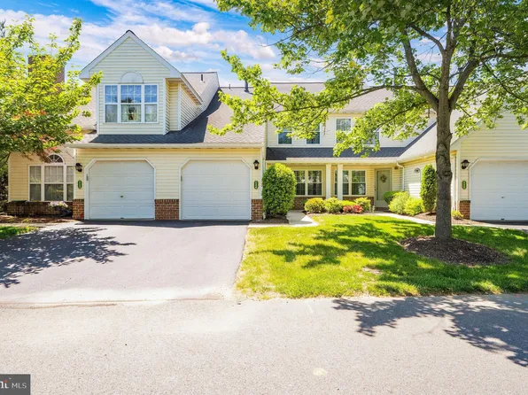 114 Hickory Ln, Reading, PA 19610