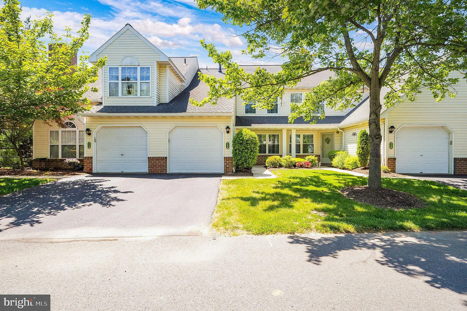 114 Hickory Ln photo 1