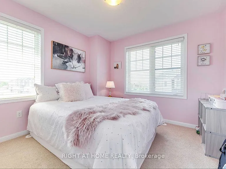 638 Holly Ave — Photo 10