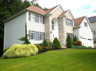 9 Elwell Ave, Budd Lake, NJ 07828