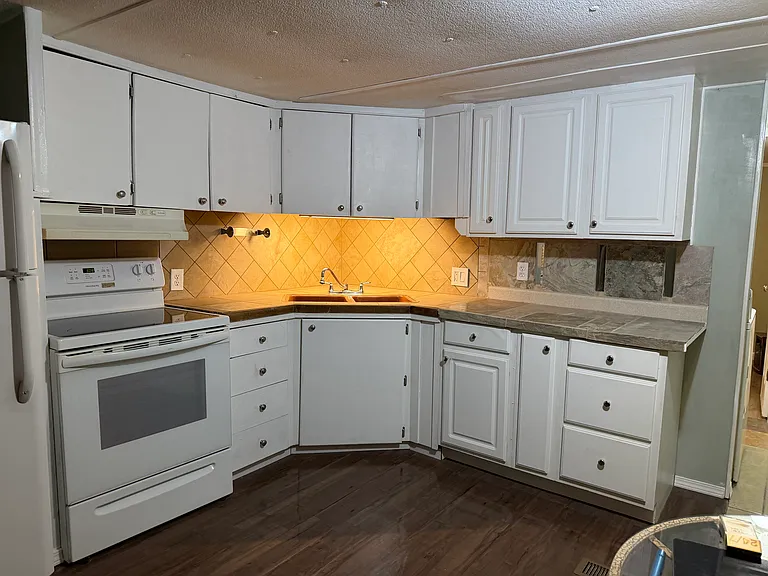 119 Rainbow Dr — Photo 7