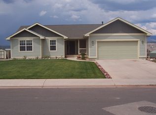 470 Chatfield Ln, Gypsum, CO 81637