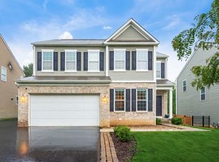 4492 Shady Blossom Ln, Columbus, OH 43230