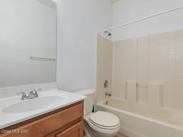 1842 Laramie Cir, Melbourne, FL 32940