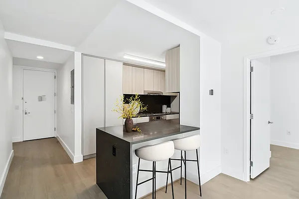 Rented by Greystar | media 1