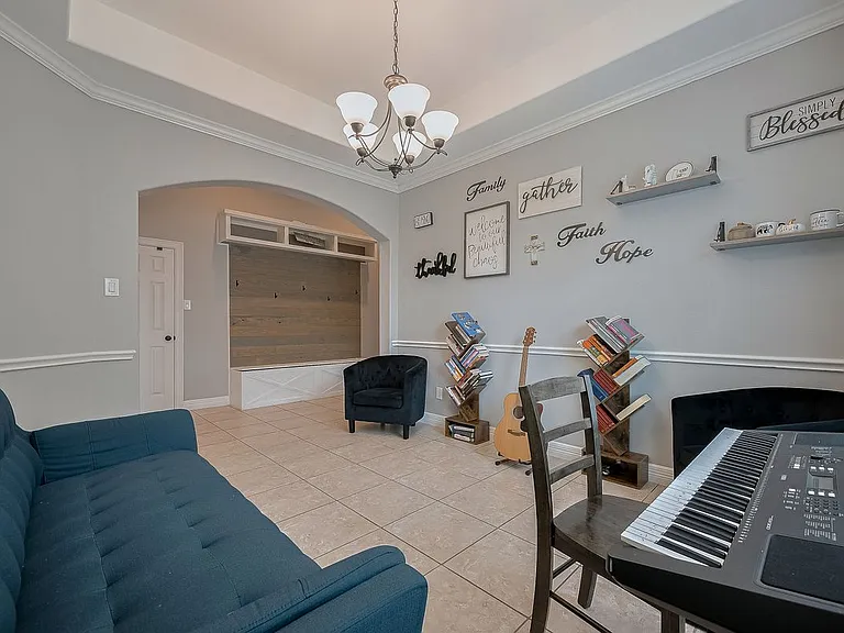 4227 Lodge Ranch Ct — Photo 36