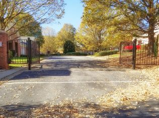 412 Knops Nob Dr, Mooresville, NC 28115