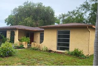7031 King Arthur Dr, Port Richey, FL 34668