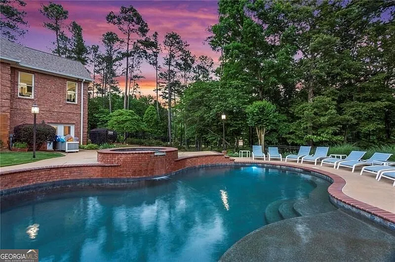 1103 Edward Dr photo 1