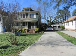 1111 Hawthorne Dr, Chesapeake, VA 23325