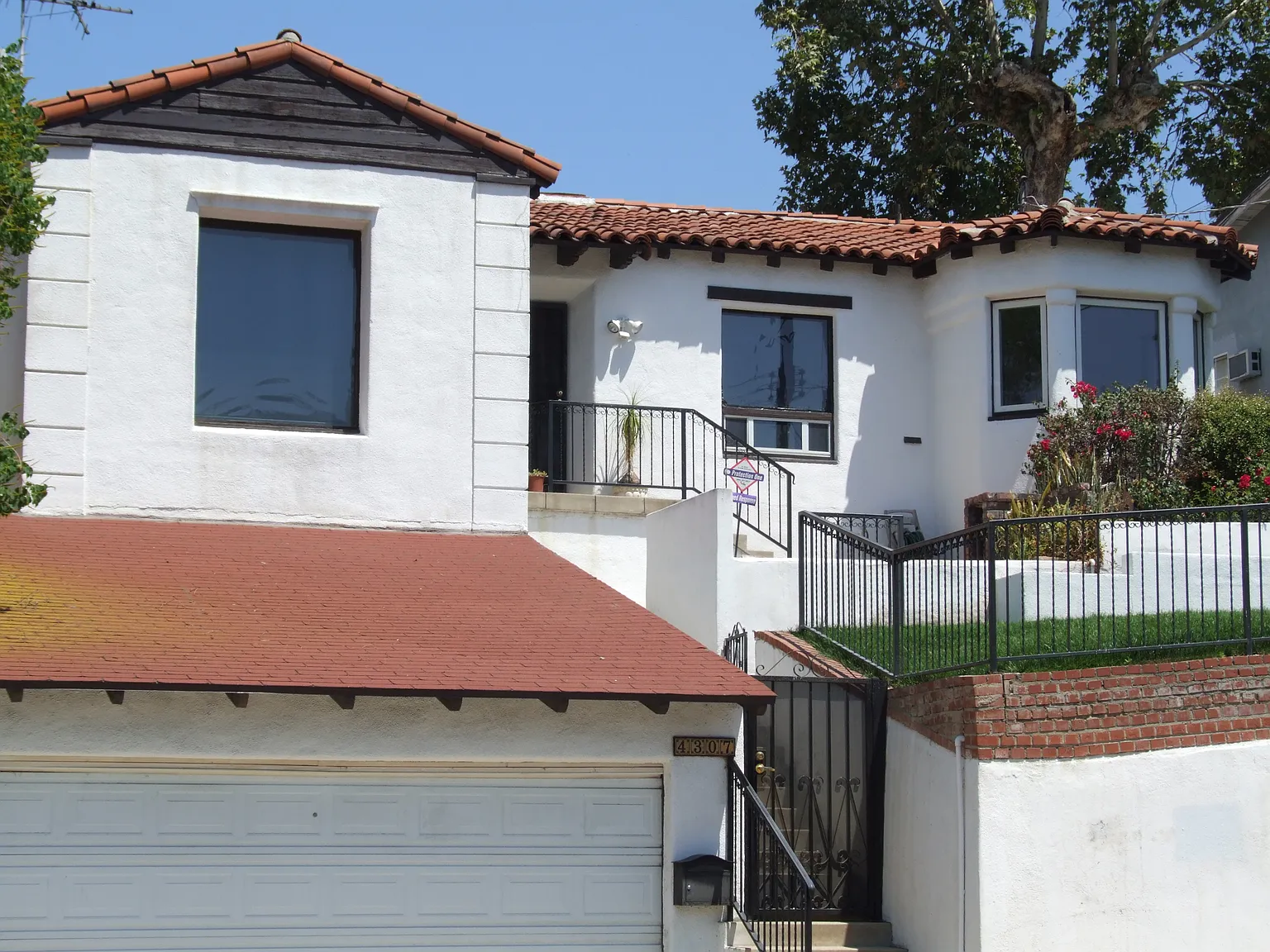 2 bed, 1443 sqft, $5,200 — Photo 2