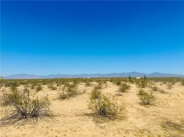 0 W Quartz Rd, Yucca, AZ 86438