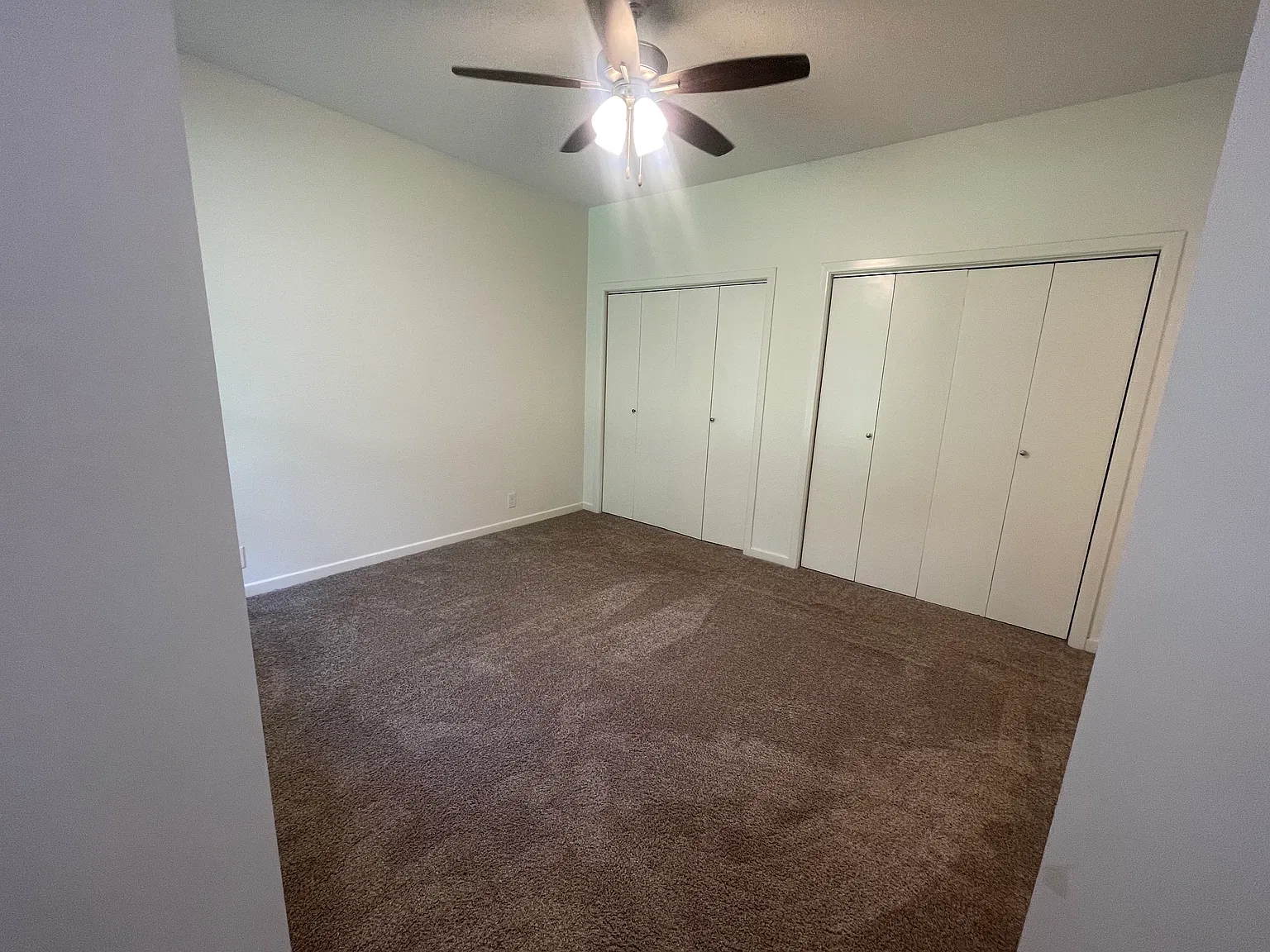 2 bed, $1,400 — Photo 4