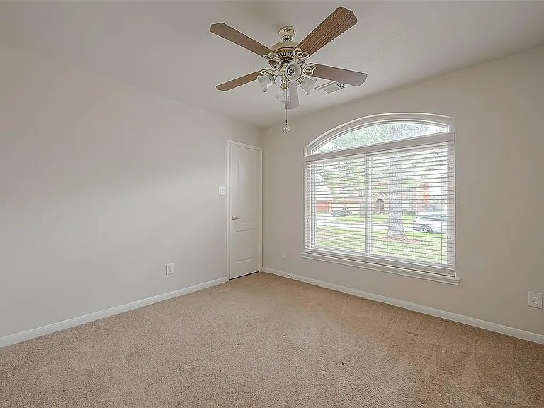 11814 Copperas Creek Dr — Photo 22