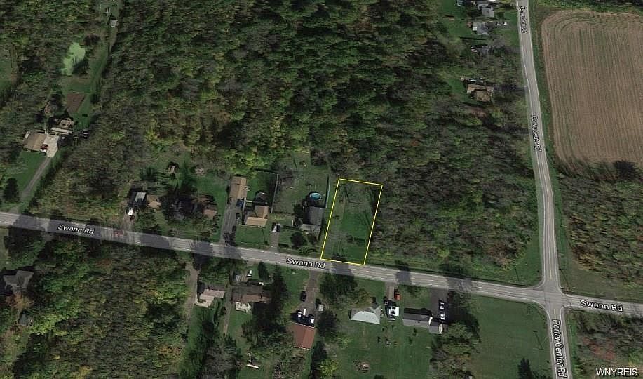 2nd image of 1573 Swann Rd
