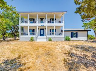 1805 Spring Valley Dr, Dripping Springs, TX 78620