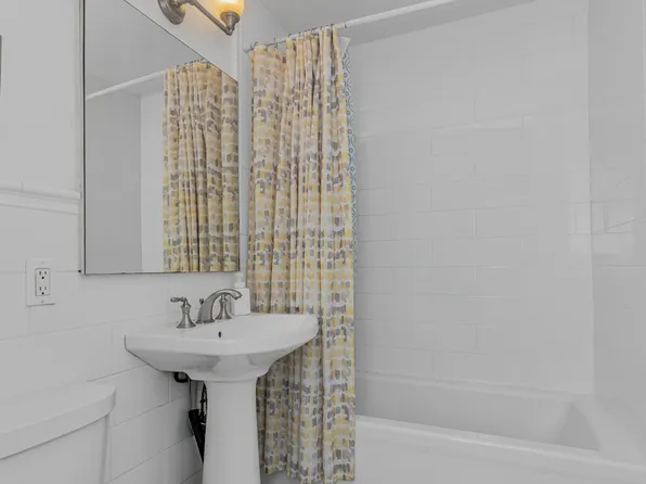 75 Henry Street image 6 of 8