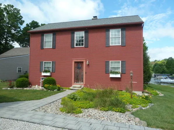 14376 Horn Dr, Camden, MI 49232