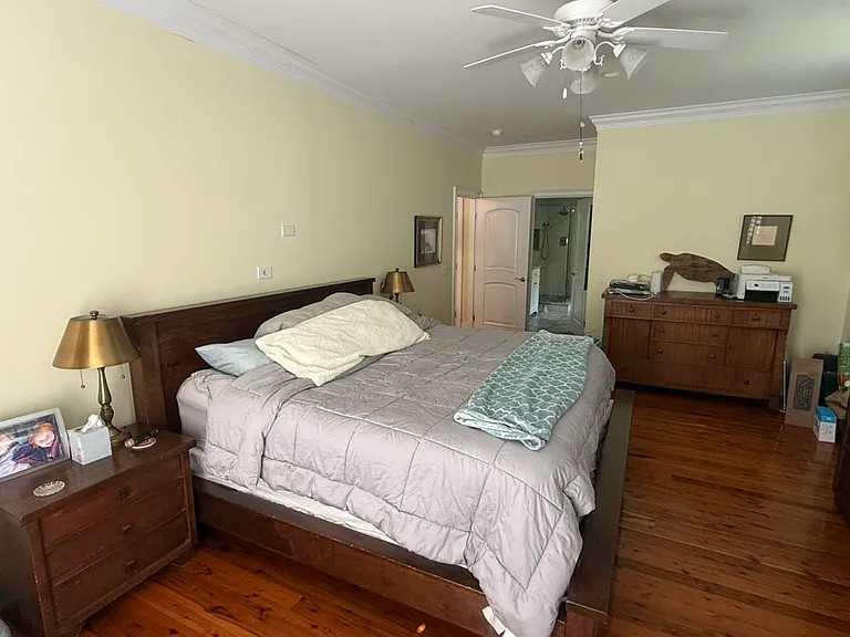 27 32nd Ave — Photo 31