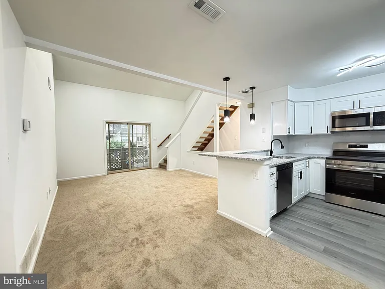 1512 Foxmeadow Cir #1512 — Photo 7
