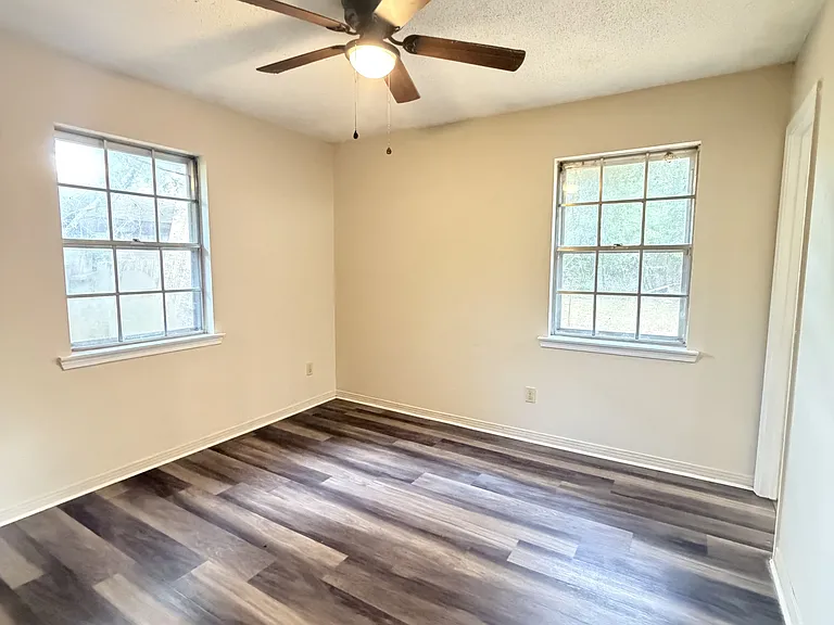 4432 Pine Villa Cir — Photo 9