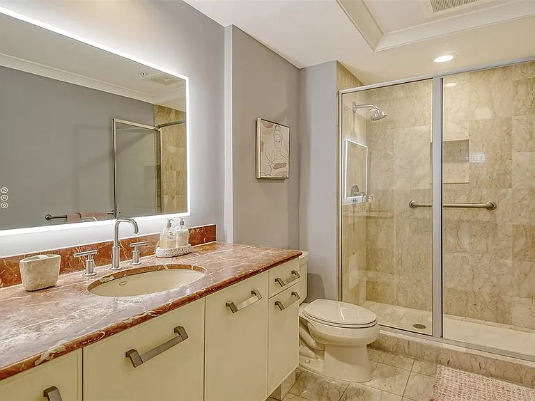 1350 Main St #903 — Photo 30
