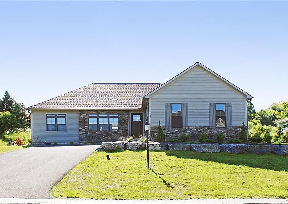 1st image of 6767 Flametree Dr