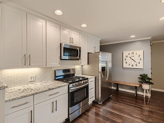 Fully Remodeled Kitchen with Stainless Steel Samsung Appliances