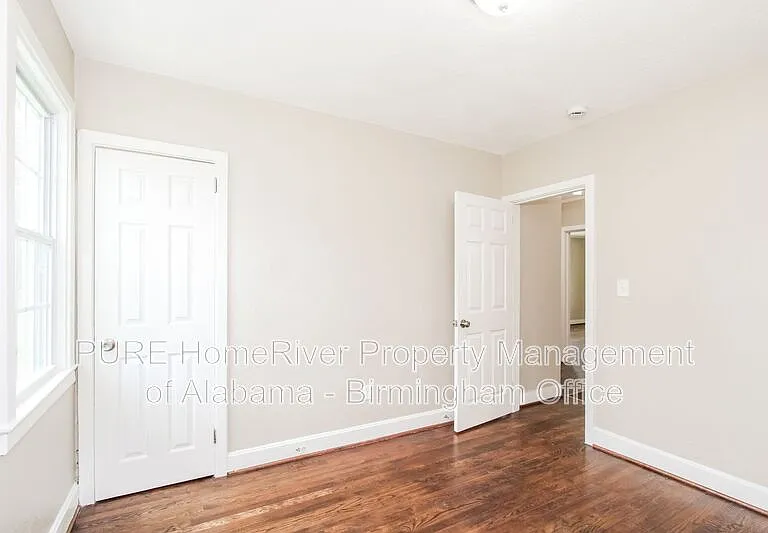 208 22nd St SW — Photo 10
